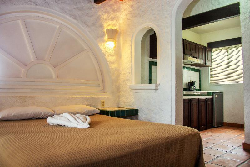Capital O Mimi Del Mar, Playa Del Carmen Hotel Luaran gambar A room at the hotel
